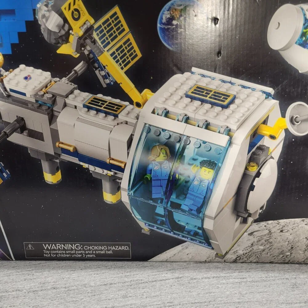 LEGO City Lunar Space Station 60349
